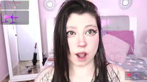 Snapshot of cina_moon chatting on May 28, 2026, 5:38 am Cinamoon online show from May 28, 2026, 5:38 am