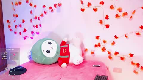Snapshot of cinderella_lewis chatting on February 15, 2025, 8:22 am Sofi Eva and Mey online show from February 15, 2025, 8:22 am