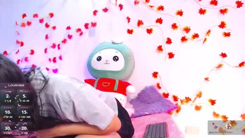 Snapshot of cinderella_lewis chatting on February 16, 2025, 9:15 am Sofi Eva and Mey online show from February 16, 2025, 9:15 am
