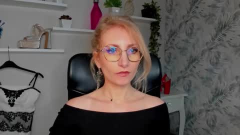 Cinderella online show from March 23, 2026, 6:28 am