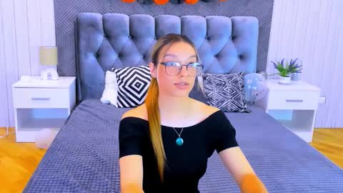 cindymori online show from October 31, 2025, 2:29 pm