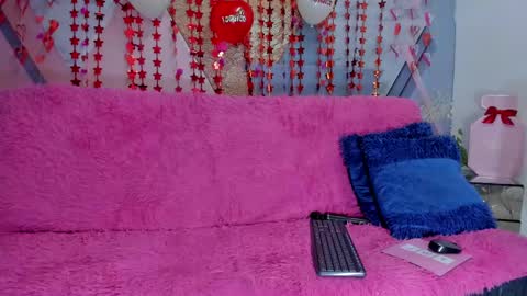 Snapshot of cintiagreyx chatting on February 14, 2025, 2:54 pm CINTIA online show from February 14, 2025, 2:54 pm