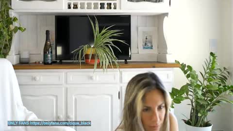 Shara online show from September 19, 2025, 9:54 am