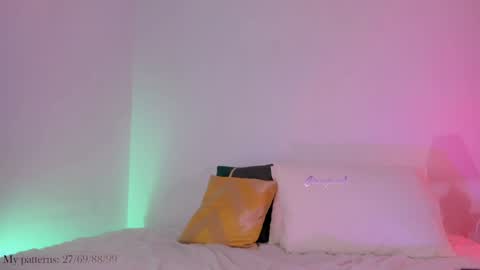 Snapshot of circejuno1 chatting on December 30, 2024, 8:58 pm Carol online show from December 30, 2024, 8:58 pm