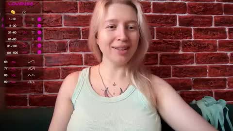 citrusblissss online show from November 24, 2025, 3:06 am