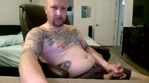 Snapshot of cjlaz1987 chatting on June 30, 2026, 9:05 pm cjlaz1987 online show from June 30, 2026, 9:05 pm