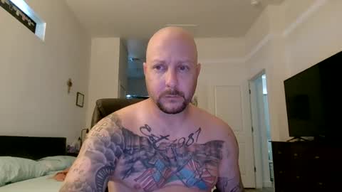 Snapshot of cjlaz1987 chatting on July 5, 2026, 9:44 pm cjlaz1987 online show from July 5, 2026, 9:44 pm