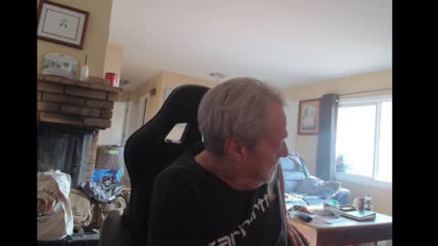 Snapshot of cjscout chatting on October 9, 2025, 9:46 pm cjscout online show from October 9, 2025, 9:46 pm