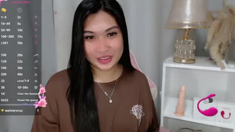 CLAIRE online show from June 21, 2026, 7:00 am