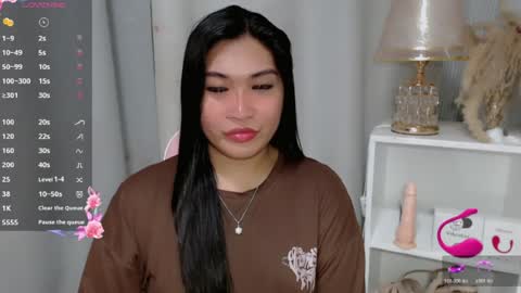 CLAIRE online show from June 28, 2026, 5:08 pm