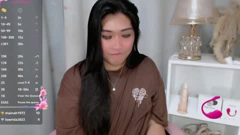 CLAIRE online show from July 2, 2026, 5:52 pm