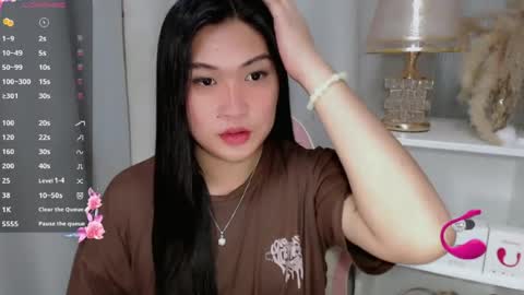CLAIRE online show from July 8, 2026, 5:39 pm