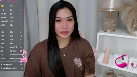 CLAIRE online show from July 17, 2026, 6:24 pm