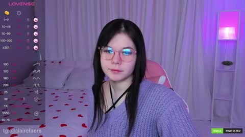 Snapshot of clairefaers chatting on January 15, 2025, 9:56 am Claire Faers online show from January 15, 2025, 9:56 am