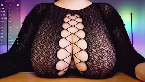 Clara  online show from September 18, 2025, 8:44 pm