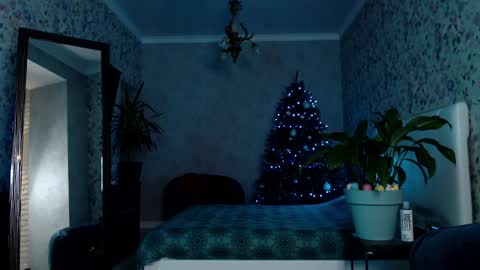 Clara online show from January 6, 2025, 6:41 pm