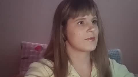 Snapshot of clara_exotic chatting on February 14, 2026, 5:43 pm clara_exotic online show from February 14, 2026, 5:43 pm