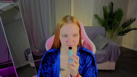 CANDYY3 online show from April 9, 2026, 3:39 am