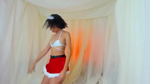 Clara  online show from December 19, 2024, 4:13 am