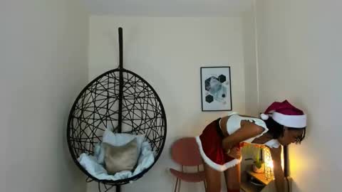 Clara  online show from December 25, 2024, 10:16 pm