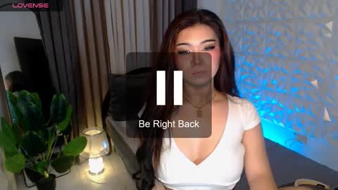 Snapshot of claraakhasova chatting on December 17, 2024, 9:39 am Samantha online show from December 17, 2024, 9:39 am