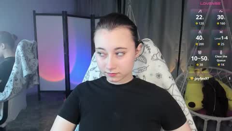 Snapshot of clarabenson chatting on September 30, 2025, 5:29 pm clarabenson online show from September 30, 2025, 5:29 pm