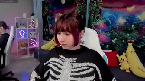 Snapshot of clarabenson chatting on November 5, 2025, 6:41 pm clarabenson online show from November 5, 2025, 6:41 pm