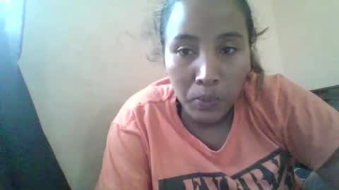 Clarah0123 online show from December 3, 2024, 8:38 am