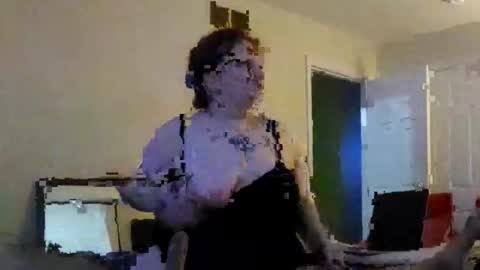 Snapshot of clarbrit561 chatting on March 27, 2026, 3:45 am Clarbrit561 online show from March 27, 2026, 3:45 am