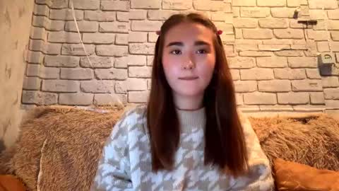 Snapshot of claribelatienza chatting on September 11, 2025, 10:26 am Yuna online show from September 11, 2025, 10:26 am