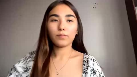 Snapshot of claribelatienza chatting on September 22, 2025, 8:49 am Yuna online show from September 22, 2025, 8:49 am