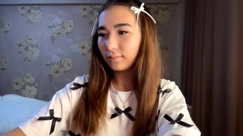 Snapshot of claribelatienza chatting on October 5, 2025, 12:58 pm Yuna online show from October 5, 2025, 12:58 pm