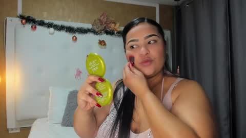 Snapshot of clarigil chatting on December 10, 2024, 1:44 pm clarigil online show from December 10, 2024, 1:44 pm