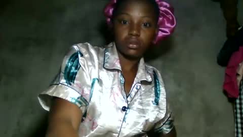 clarisse98 online show from April 10, 2026, 5:12 am