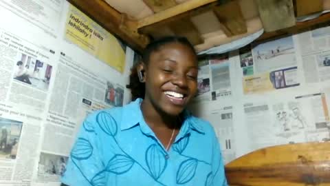 clarisse98 online show from July 8, 2026, 6:12 pm