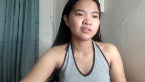 Snapshot of clarita_moore1000 chatting on December 14, 2024, 12:11 am Rita online show from December 14, 2024, 12:11 am