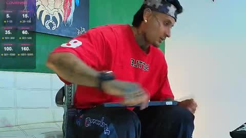 Juanpaindependent model online show from April 10, 2026, 7:29 pm