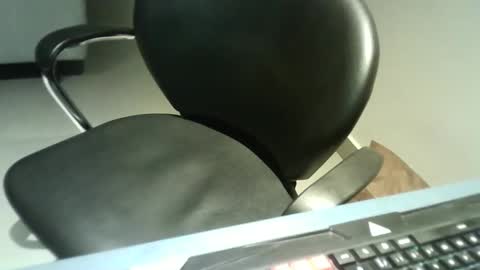 Snapshot of clark_ent chatting on February 24, 2026, 12:52 am clark_ent online show from February 24, 2026, 12:52 am