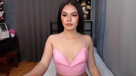 maika online show from February 3, 2025, 1:40 pm