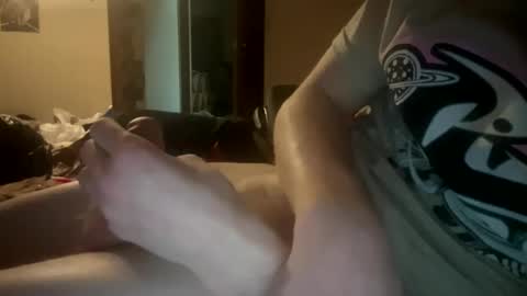 Snapshot of cleatus27 chatting on January 4, 2025, 4:33 am cleatus27 online show from January 4, 2025, 4:33 am