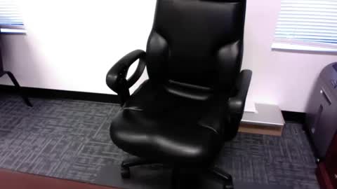 clemike69 online show from November 4, 2025, 5:56 pm