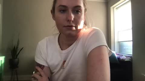 clemmy and bane online show from November 12, 2025, 9:58 pm