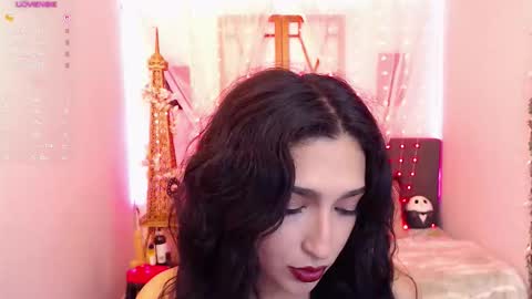 Cleo  online show from November 15, 2025, 8:05 pm