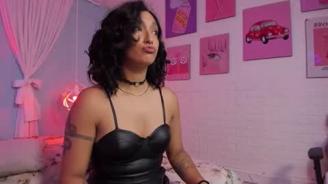 Cleo  online show from March 11, 2026, 11:49 am