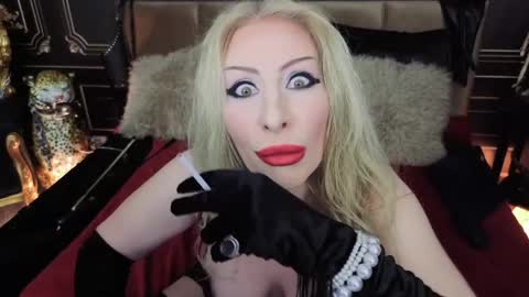 Cleo online show from May 22, 2026, 1:24 am