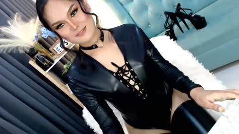 Cleo online show from February 5, 2025, 12:20 am