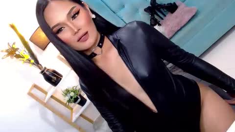 Cleo online show from October 8, 2025, 11:35 pm