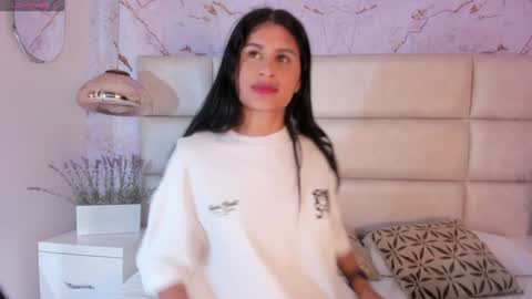 Cleopatra online show from February 3, 2025, 6:49 pm