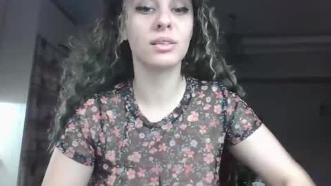 cleopatravodos online show from March 4, 2026, 5:41 pm