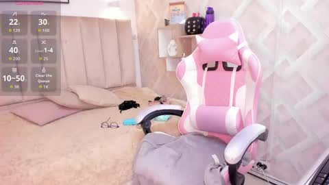 clhoe_johnson_ online show from June 1, 2026, 12:51 pm